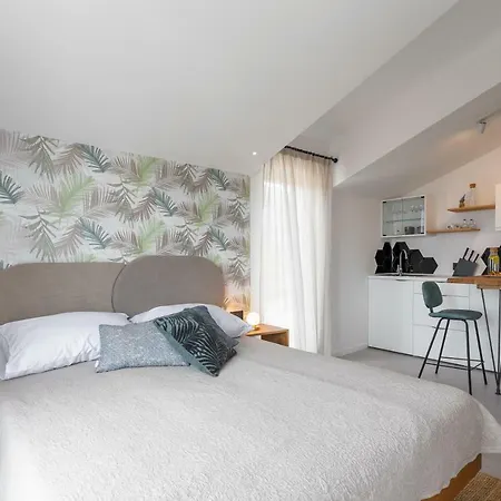 Hvar View ゲストハウス