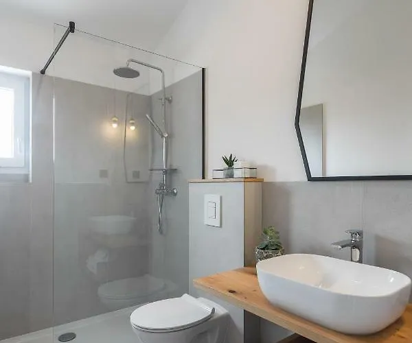 Hvar View Affittacamere